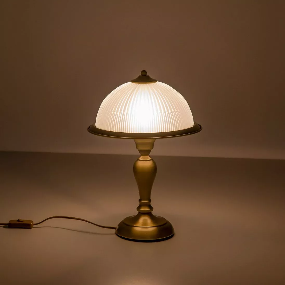 Лампа настольная Citilux Идальго CL434811