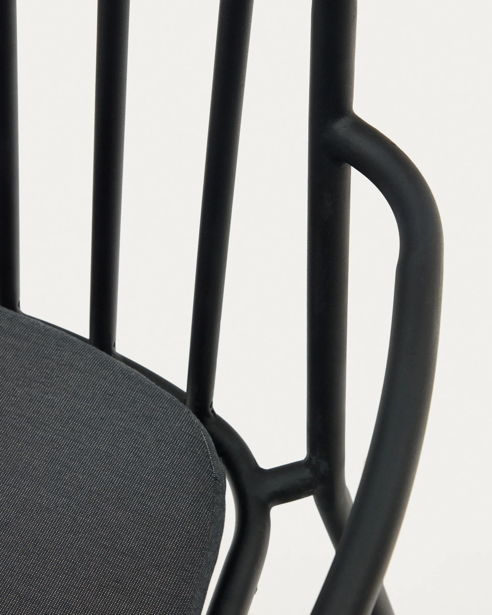 Уличный стул La Forma Bramant сталь с черной отделкой 156879