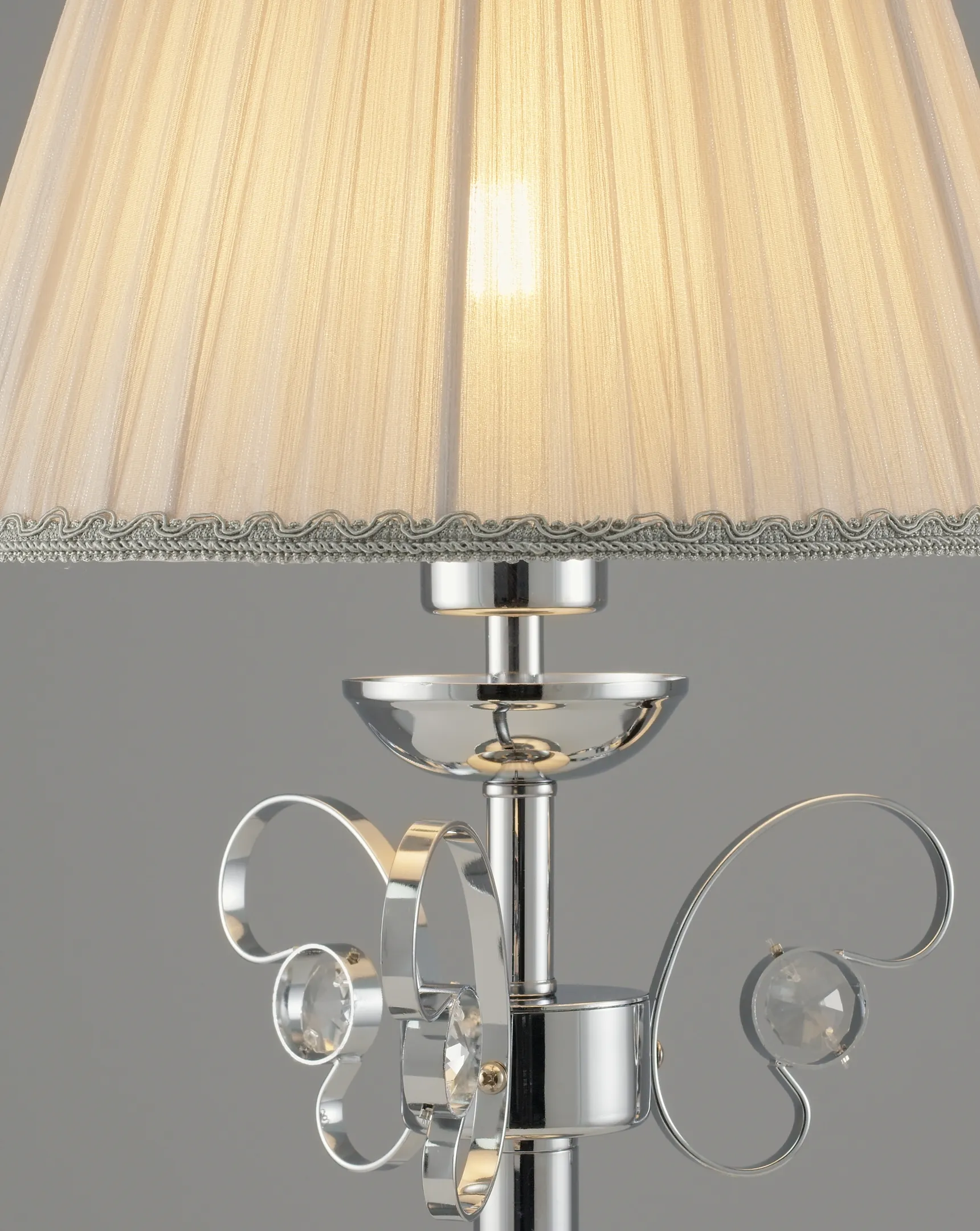 Лампа настольная Moderli Riccardo V10555-1T