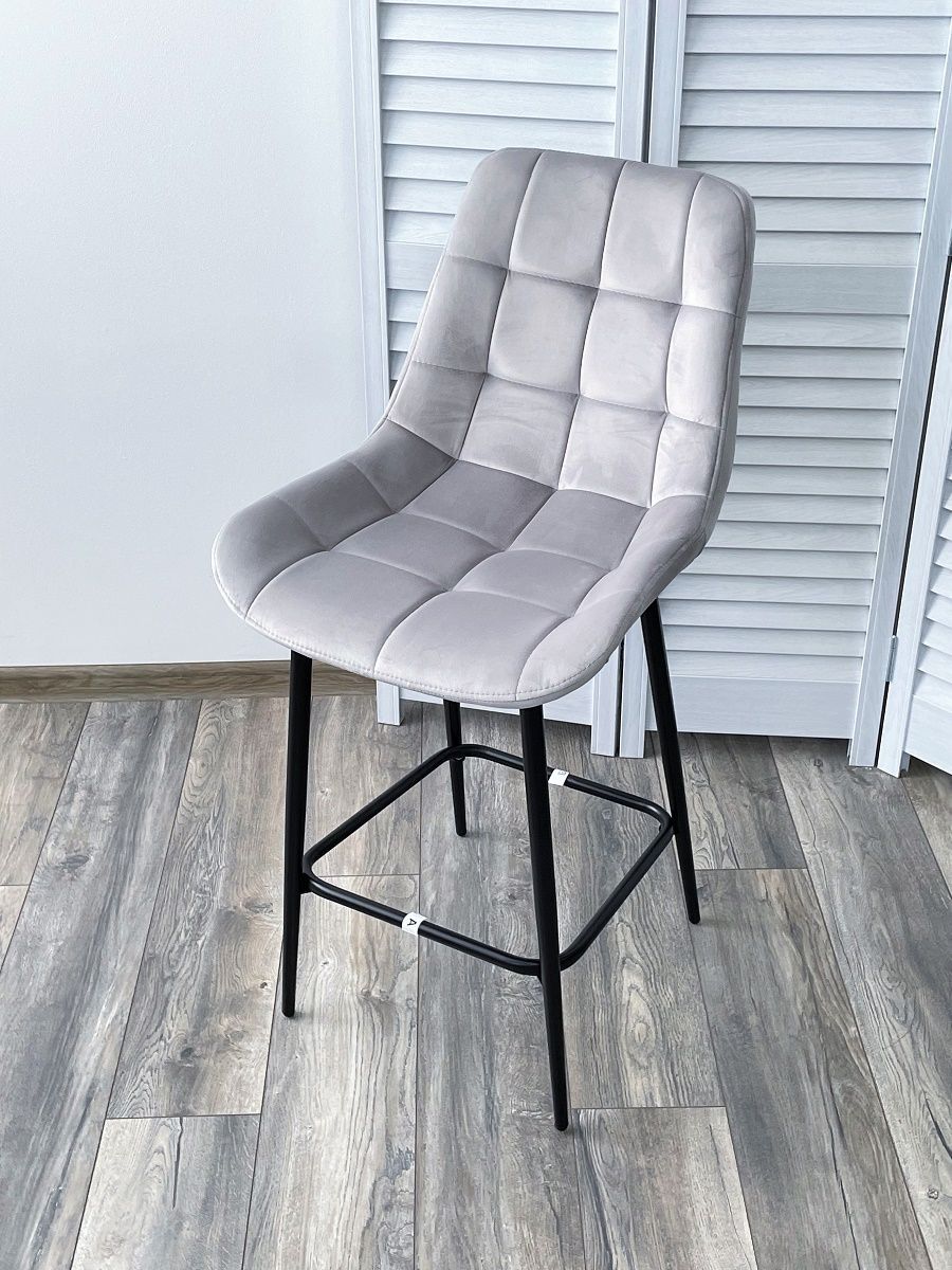 Полубарный стул ХОФМАН цвет H-09 Светло-серый велюр / черный каркас