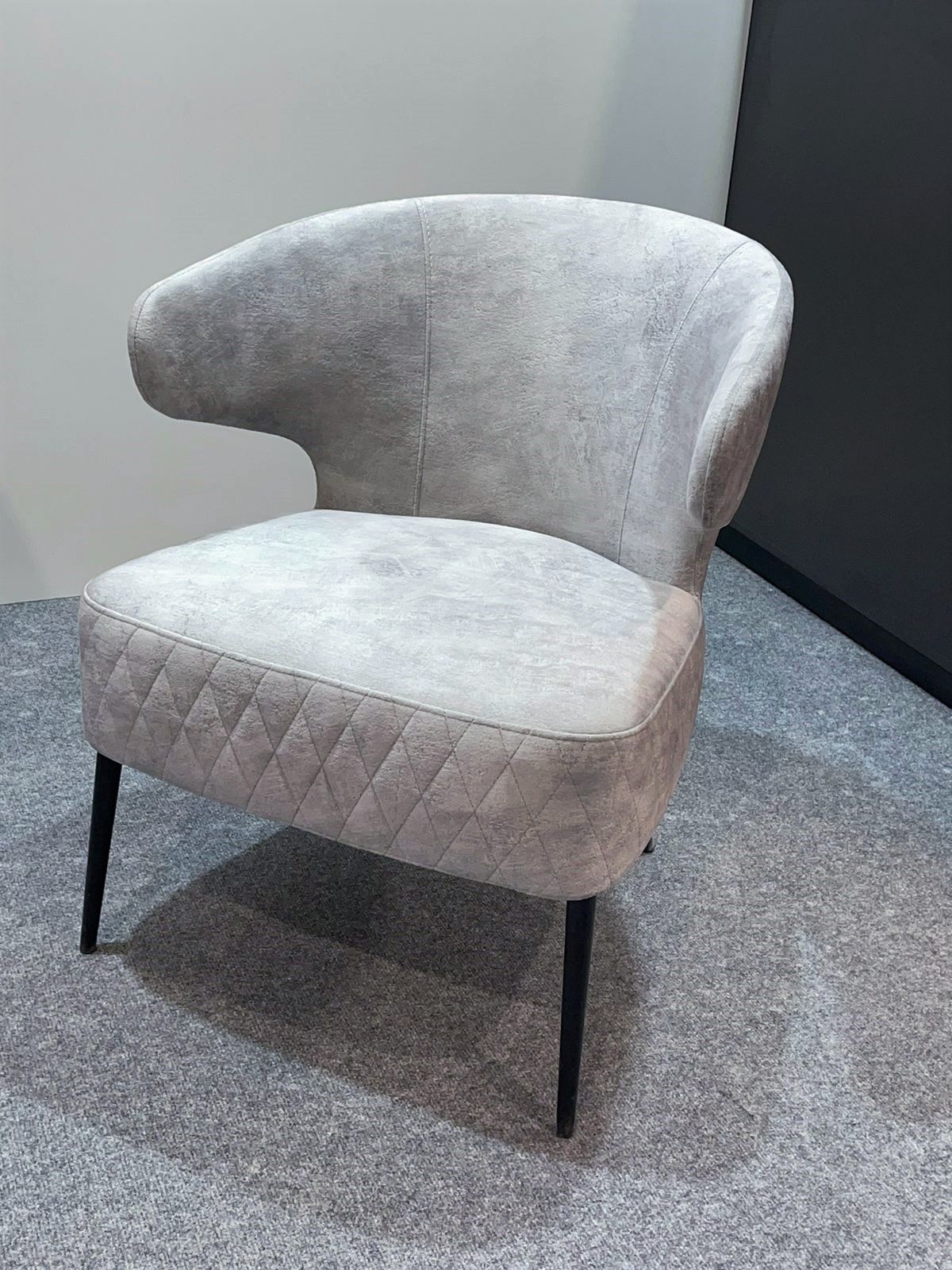 Стул-кресло РИЧАРД цвет Серый Titanium 900 велюр / черный каркас