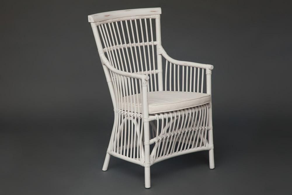 Кресло Secret De Maison RIVIERA с подушкой и подлокотниками белый