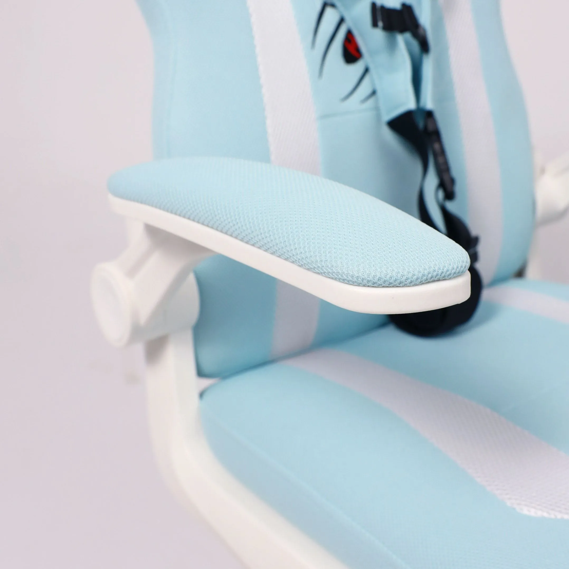 Кресло компьютерное детское ELEN ткань синий 102535